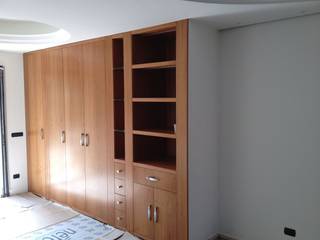 Librerie su misura in legno, Falegnameria su misura Falegnameria su misura Study/officeCupboards & shelving Wood