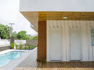 Casa Container M+C | Praia da Daniela, Florianópolis (SC), GhiorziTavares Arquitetura GhiorziTavares Arquitetura Maisons minimalistes