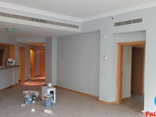 Painting Services in Dubai, PaintGuru.ae PaintGuru.ae モダンデザインの リビング