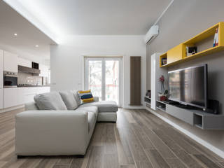 Ristrutturazione appartamento Bufalotta Roma, Paolo Fusco Photo Paolo Fusco Photo Salas de estar modernas Cinzento