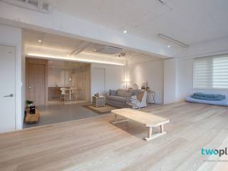 디자이너의 집 미니멀 라이프 – 상가주택 인테리어, 디자인투플라이 디자인투플라이 Asian style living room