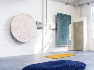​ZOOMING IN AND OUT-TUFTEN, Nina van Bart Nina van Bart Moderne Wohnzimmer Textil Bernstein/Gold
