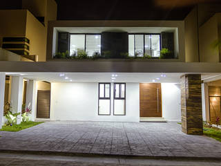 RESIDENCIA EN CANCUN, MX, Luis Escalante Interiorismo Luis Escalante Interiorismo Casas unifamiliares Concreto