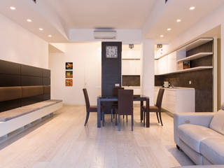 APPIO LATINO, a2 Studio Borgia - Romagnolo architetti a2 Studio Borgia - Romagnolo architetti Modern Living Room