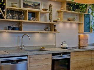 Ash and concrete Kitchen, Hout Design Hout Design Kitchen units