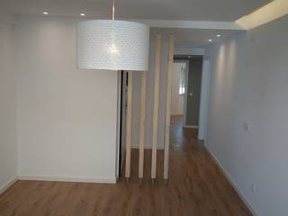 Amora - Seixal. Viver com prazer by C EVOLUTIO LDA., C evolutio Lda C evolutio Lda Salones modernos Madera Acabado en madera