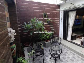 Row house interior design work in Pashan Pune, Designaddict Designaddict Classic style balcony, veranda & terrace Granite