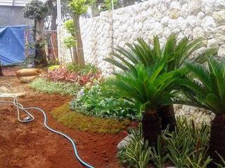 Taman halaman depan Tukang Taman Surabaya - Tianggadha-art Halaman depan Batu Green jasa taman,tukang taman,tukang taman Surabay,desain taman Surabay