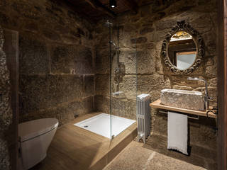 Casa na aldeia, Estúdio AMATAM Estúdio AMATAM Country style bathroom