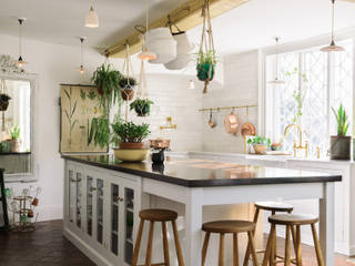 The Mill House Kitchen by deVOL, deVOL Kitchens deVOL Kitchens Mediterrane Küchen Massivholz Weiß
