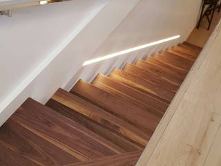 Vivienda Oak, LLASSA Arquitectura LLASSA Arquitectura Escaleras Madera Acabado en madera