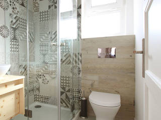 A Casa da Carolina e do Nuno, Homestories Homestories Scandinavian style bathroom