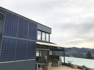 Terrassendach aus Glas mit Sunflex Schiebewand 4-flügelig, Schmidinger Wintergärten, Fenster & Verglasungen Schmidinger Wintergärten, Fenster & Verglasungen Anexos de estilo moderno Vidrio