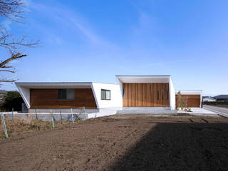 G2-house「向かい合う家」, Architect Show Co.,Ltd Architect Show Co.,Ltd Modern Houses