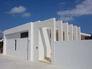 太陽が良く似合う家, Style Create Style Create 일세대용 주택 철근 콘크리트 화이트
