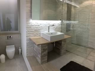 FABBRICATO REALIZZATO CON FINITURA PREGIATE E CONTEMPORANEE, SUPER BLOC SRL SUPER BLOC SRL Modern Banyo Mozaik