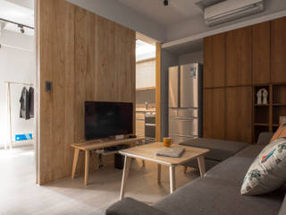 淡水朱宅, 湜湜空間設計 湜湜空間設計 Minimalist living room Wood Wood effect