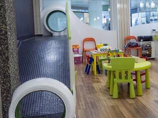 Peluquería infantil en CC Las Rozas, AM interiors - designs AM interiors - designs Комерційні приміщення