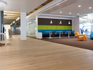 Wood floors at WTC Schiphol Airport, Uipkes Wood Flooring Uipkes Wood Flooring Bedrijfsruimten