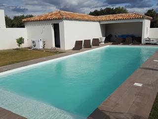 Grande piscine de 14 x5 m, Oplus piscines Oplus piscines Modern pool Reinforced concrete