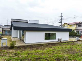 House for O, kurosawa kawara-ten kurosawa kawara-ten Wooden houses White