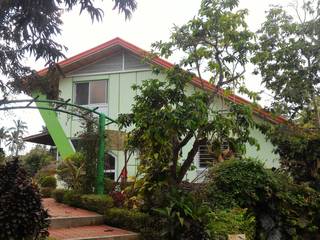 GN Farm Residence (Gratchi's Getaway Front Office), KDA Design + Architecture KDA Design + Architecture Casas de campo