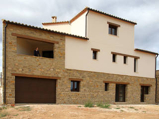 Vivienda en Alpuente, linkehome arquitectura linkehome arquitectura Casas unifamilares Piedra Beige