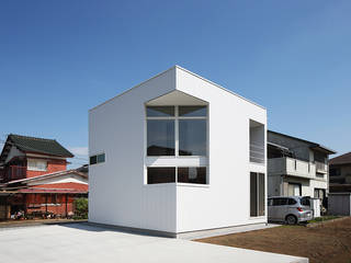 side, *studio LOOP 建築設計事務所 *studio LOOP 建築設計事務所 Casas modernas: Ideas, diseños y decoración