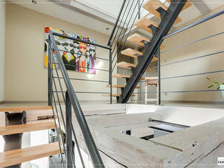 Une maison alsacienne à la décoration scandinave, Studio Fan Déco Studio Fan Déco Pasillos, vestíbulos y escaleras de estilo moderno