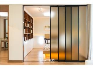 수원 광교 테라스힐 모델하우스 설치 사례, WITHJIS(위드지스) WITHJIS(위드지스) Modern style doors