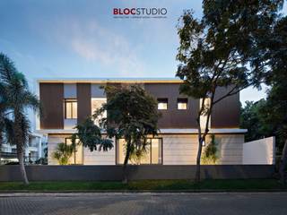 PIKtangular House BlocStudio Villa Kayu Buatan Transparent
