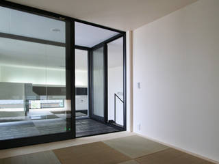 和室 石川淳建築設計事務所 ミニマルデザインの 多目的室