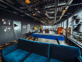 A modern co-working space in Amsterdam, Ivy's Design - Interior Designer aus Berlin Ivy's Design - Interior Designer aus Berlin Phòng khách Dệt may Amber/Gold