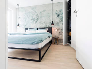 Stadtwohnung, BESPOKE GmbH // Interior Design & Production BESPOKE GmbH // Interior Design & Production Modern style bedroom