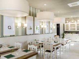 restyling ristorante pizzeria "da Rina".un ambiente dove i colori, le forme e gli arredi si fondano con l'arte culinaria, msplus architettura msplus architettura Gewerbeflächen Keramik Beige