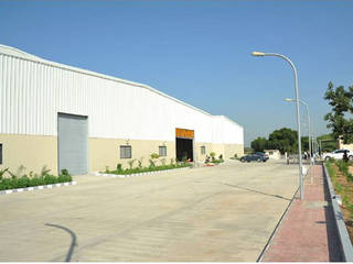 ATRI INDUSTRI, Monoceros Interarch Solutions Monoceros Interarch Solutions Espacios comerciales Hierro/Acero