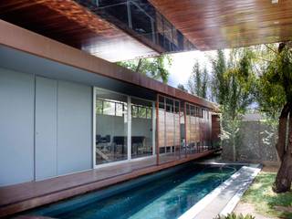 House Bloemfontein, FAME Projects FAME Projects Industrial style pool