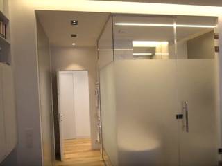 Ванная в современном стиле, "Комфорт Дизайн" 'Комфорт Дизайн' Ванная комната в скандинавском стиле Дерево Эффект древесины