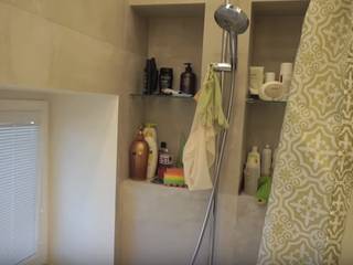 Первая ванная в доме в эко-стиле, "Комфорт Дизайн" 'Комфорт Дизайн' Ванная комната в стиле кантри Керамика