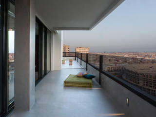 Un ático con estilo, Ideas Interiorismo Exclusivo, SLU Ideas Interiorismo Exclusivo, SLU Modern balcony, veranda & terrace