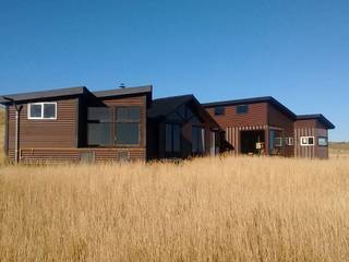 CASA PUERTO NATALES, BE ARQUITECTOS BE ARQUITECTOS 모던스타일 주택