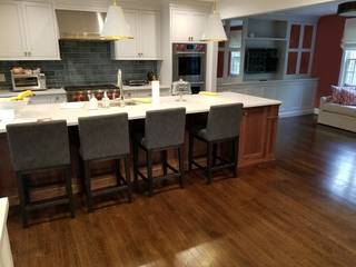 White Oak Floors - Summit, Shine Star Flooring Shine Star Flooring Cocinas de estilo clásico