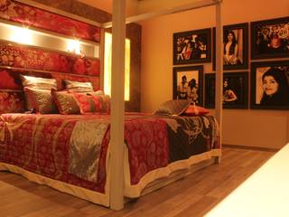 Agarwal House, Studio 63 Studio 63 Modern style bedroom Cotton Red