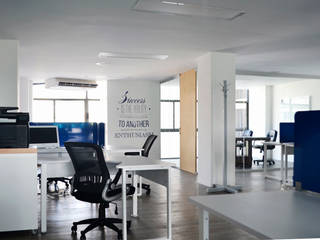 Kempton / Oficinas Corporativas, Estudio Raya Estudio Raya Espacios comerciales