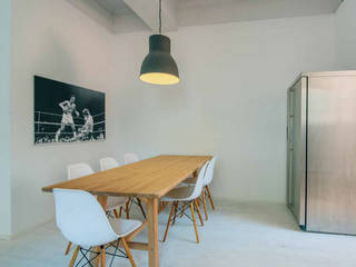 ​Loft 11 ème, 2002 2002 Scandinavian style kitchen Concrete