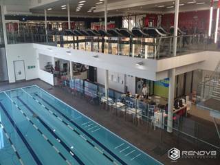 Virgin Active Constantia Swimming Pool, Renov8 CONSTRUCTION Renov8 CONSTRUCTION 모던스타일 수영장