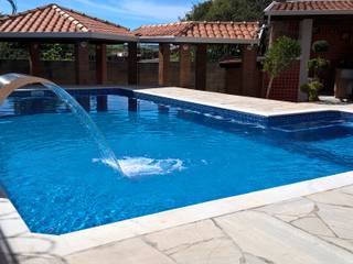Piscina em linhas retas, Vila Nova Piscinas Vila Nova Piscinas Garden Pool کنکریٹ Blue