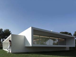 Le KRION s’invite dans la maison « Breeze House » au style minimaliste de Fran Silvestre Arquitectos, KRION® Porcelanosa Solid Surface KRION® Porcelanosa Solid Surface Maisons modernes