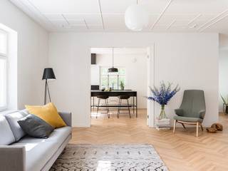 Homestory: Neues Leben für ein 30er Jahre Wohnhaus in Tallinn, Baltic Design Shop Baltic Design Shop Phòng khách phong cách Bắc Âu Gỗ Wood effect