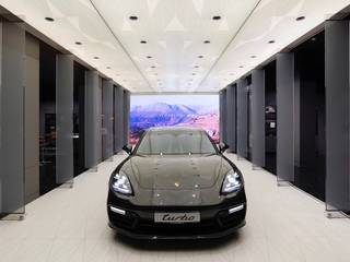 Porsche Studio / Beirut, Lebanon, AXOLIGHT AXOLIGHT Ruang Komersial